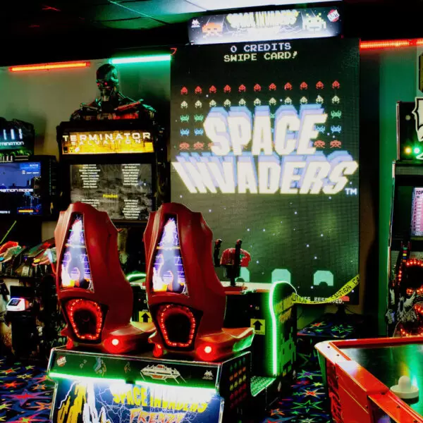 Space Invaders Frenzy Arcade Game